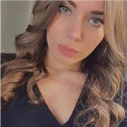 Insegnante di lingua inglese, spagnola e italiana, laureanda in Lingue e culture